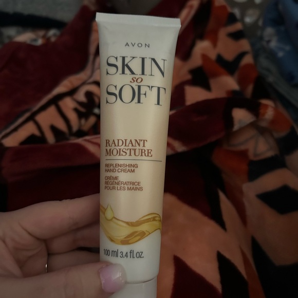 AVON skin so soft and healing Lotion NWT - Picture 2 of 7